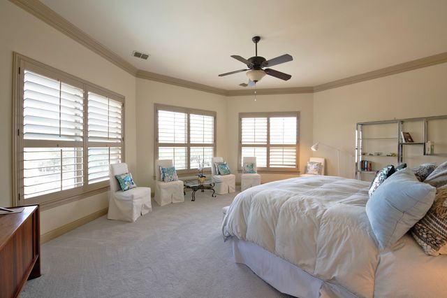 100 Manor Drive, Heath, TX 75032