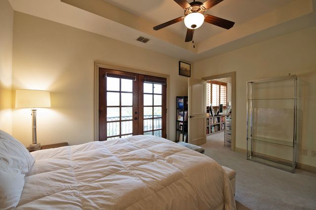 100 Manor Drive, Heath, TX 75032