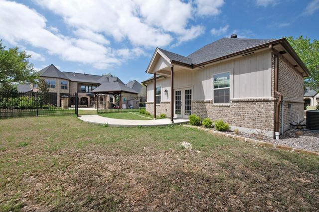 100 Manor Drive, Heath, TX 75032