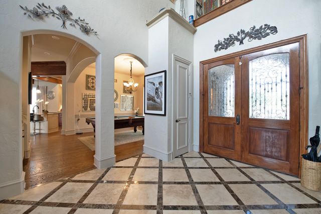 100 Manor Drive, Heath, TX 75032