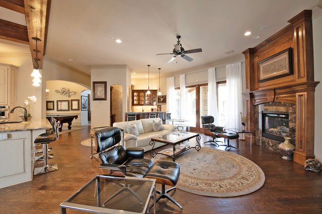 100 Manor Drive, Heath, TX 75032