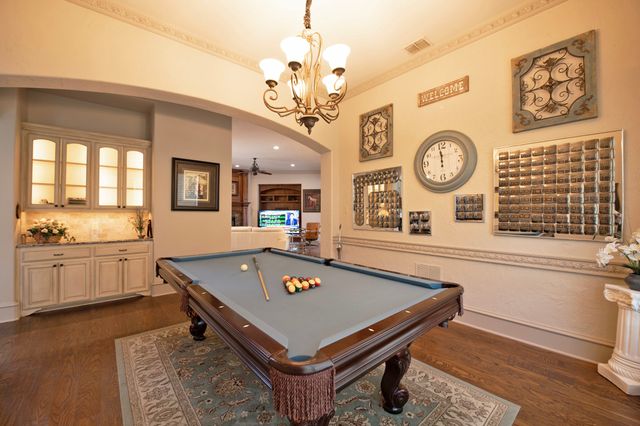 100 Manor Drive, Heath, TX 75032