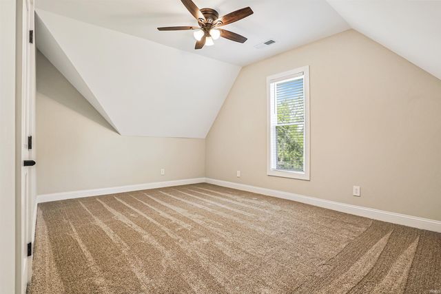 2601 Mesker Park Drive, Evansville, IN 47720