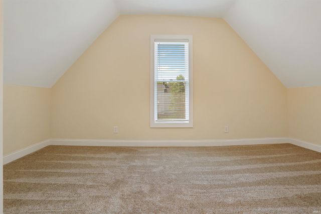 2601 Mesker Park Drive, Evansville, IN 47720