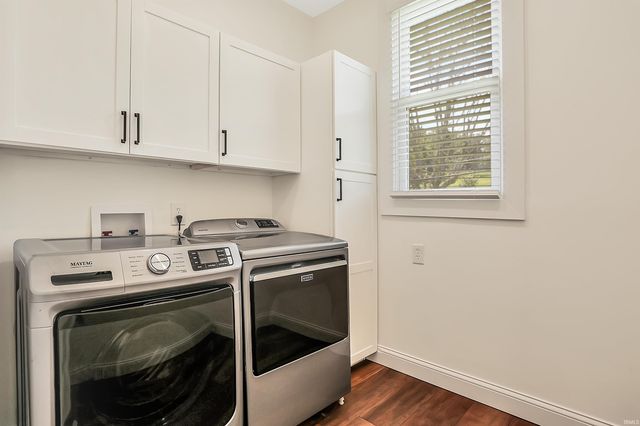 2601 Mesker Park Drive, Evansville, IN 47720