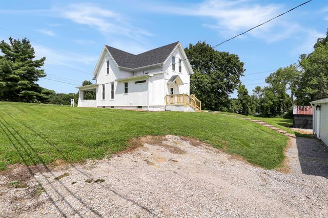 2601 Mesker Park Drive, Evansville, IN 47720