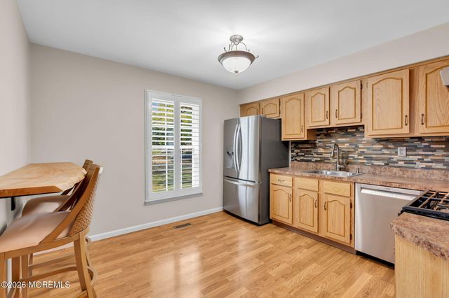 2804 Ashford Court, Middletown, NJ 07748