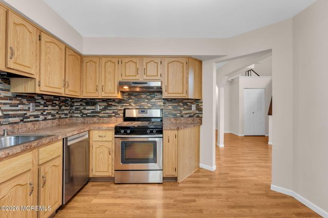 2804 Ashford Court, Middletown, NJ 07748