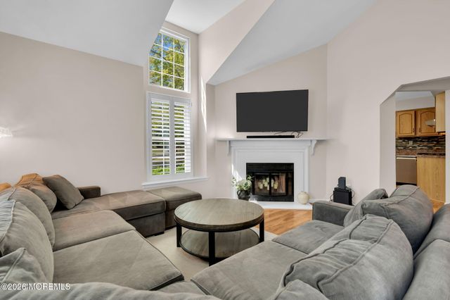 2804 Ashford Court, Middletown, NJ 07748