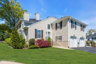 2804 Ashford Court, Middletown, NJ 07748