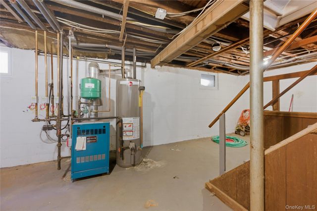 2398 Yorktown Street, Oceanside, NY 11572