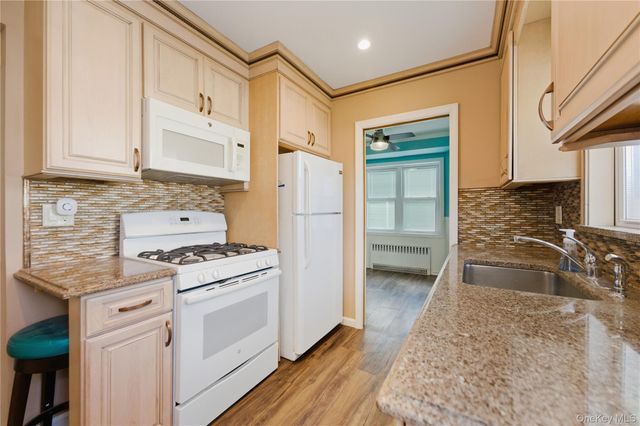 2398 Yorktown Street, Oceanside, NY 11572