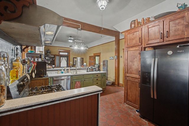 9742 4th Street NW, Albuquerque, NM 87114