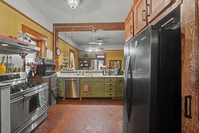 9742 4th Street NW, Albuquerque, NM 87114