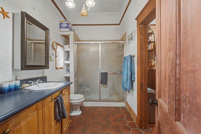 9742 4th Street NW, Albuquerque, NM 87114