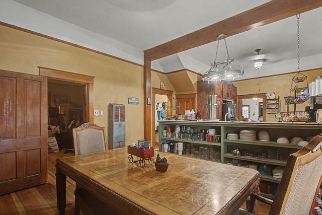 9742 4th Street NW, Albuquerque, NM 87114