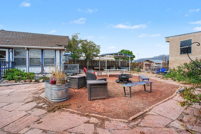 9742 4th Street NW, Albuquerque, NM 87114