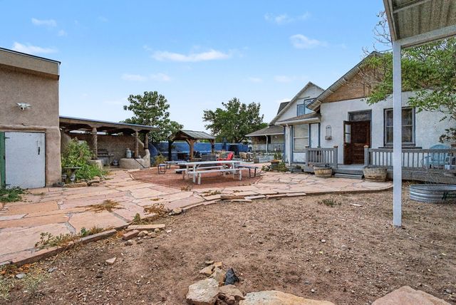 9742 4th Street NW, Albuquerque, NM 87114