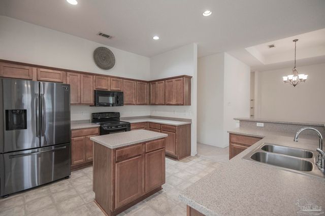 5678 Tiger Woods Dr, Milton, FL 32570