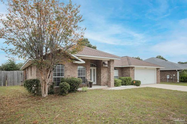 5678 Tiger Woods Dr, Milton, FL 32570