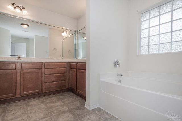 5678 Tiger Woods Dr, Milton, FL 32570