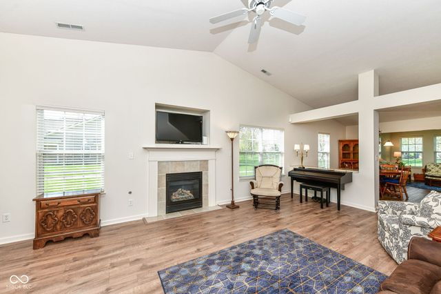 15885 Chapel Park Drive W, Noblesville, IN 46060