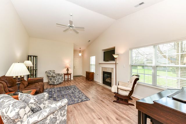 15885 Chapel Park Drive W, Noblesville, IN 46060