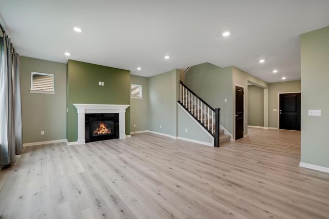 11551 Brayburn Trail, Maple Grove, MN 55369