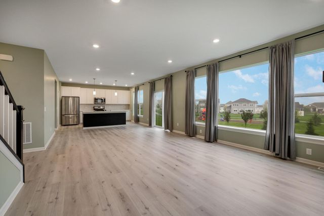 11551 Brayburn Trail, Maple Grove, MN 55369