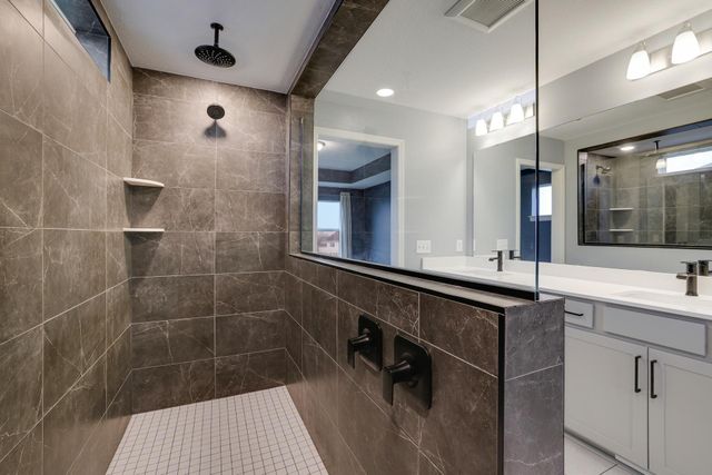 11551 Brayburn Trail, Maple Grove, MN 55369