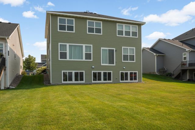 11551 Brayburn Trail, Maple Grove, MN 55369