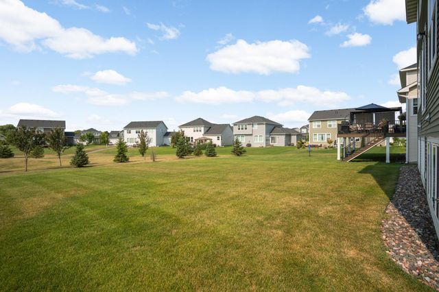 11551 Brayburn Trail, Maple Grove, MN 55369