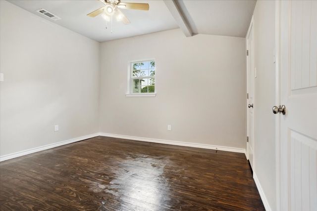 715 W Sam Rayburn Drive, Bonham, TX 75418
