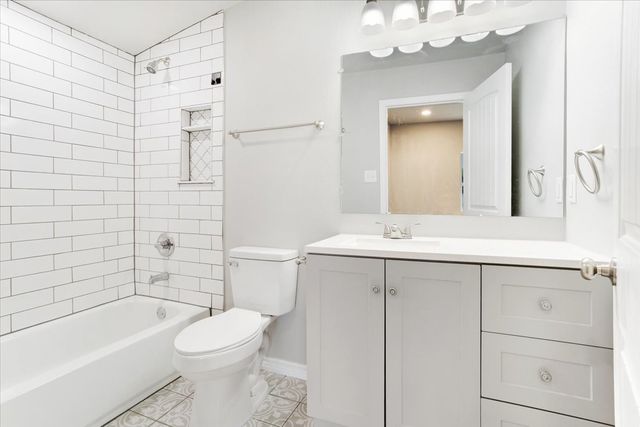 715 W Sam Rayburn Drive, Bonham, TX 75418