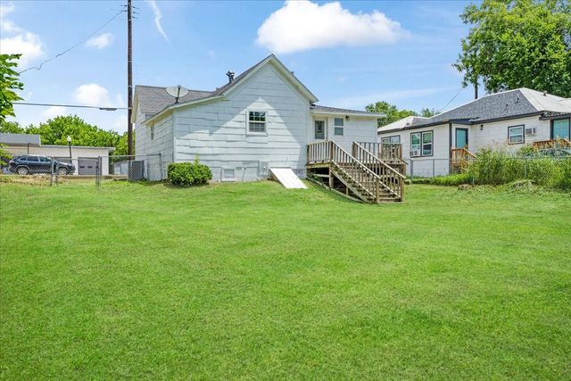 715 W Sam Rayburn Drive, Bonham, TX 75418