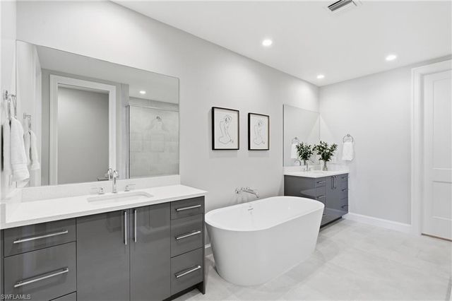 1115 Central AVE 554, Naples, FL 34102