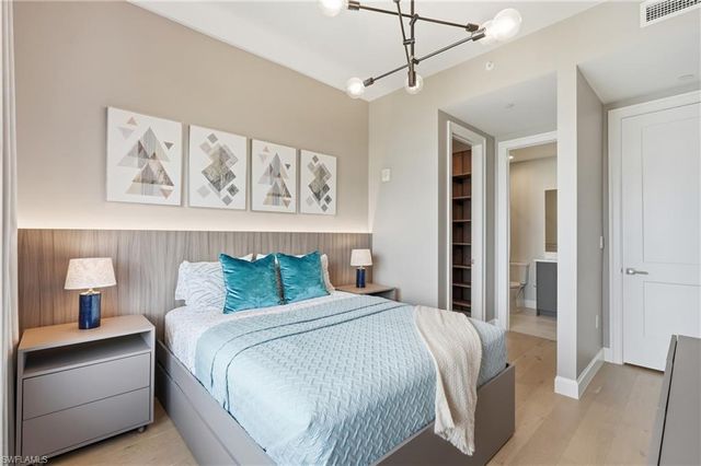 1115 Central AVE 554, Naples, FL 34102