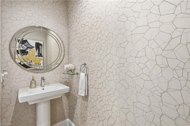 1115 Central AVE 554, Naples, FL 34102