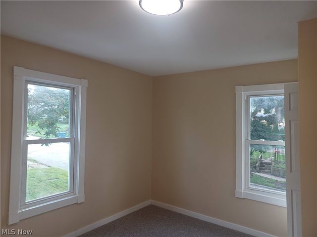 148 Elm Street, Struthers, OH 44471