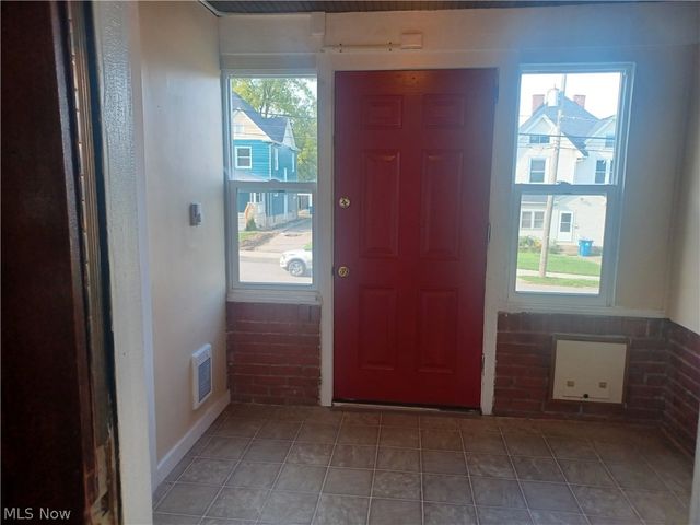 148 Elm Street, Struthers, OH 44471