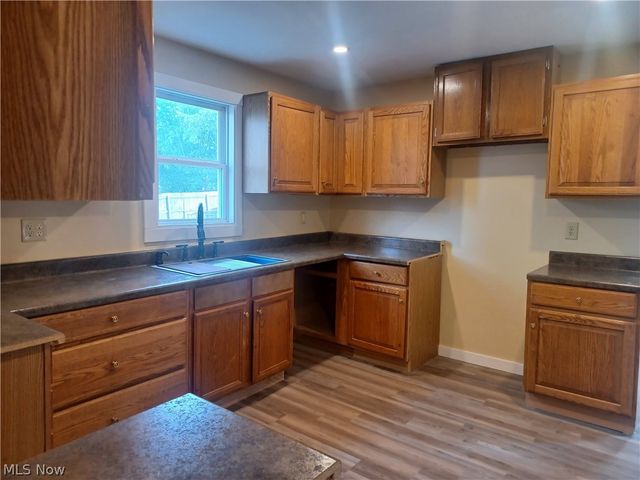 148 Elm Street, Struthers, OH 44471