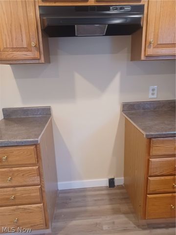 148 Elm Street, Struthers, OH 44471