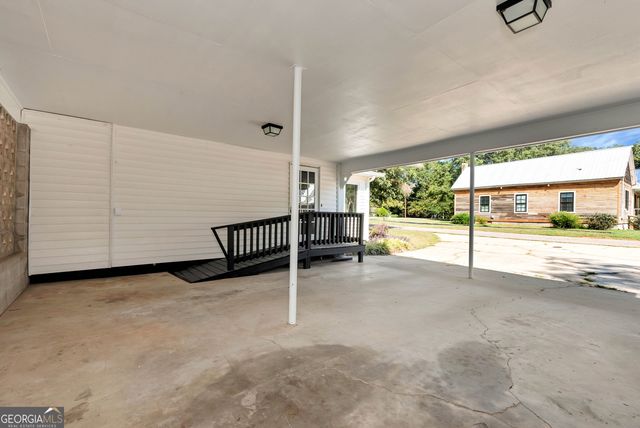 276 Highway 72 E, Comer, GA 30629