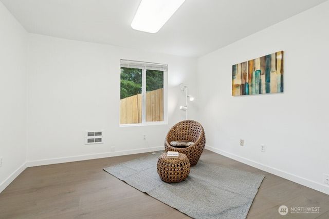 1115 207th Place NE, Sammamish, WA 98074