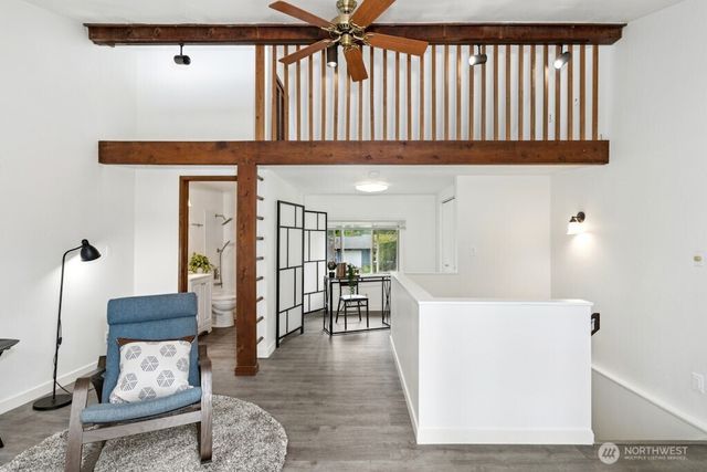 1115 207th Place NE, Sammamish, WA 98074