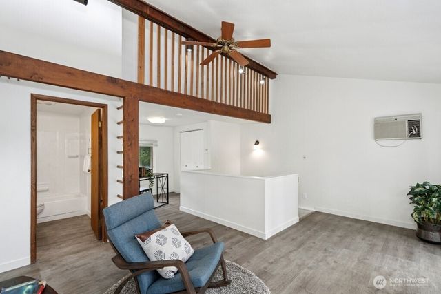 1115 207th Place NE, Sammamish, WA 98074