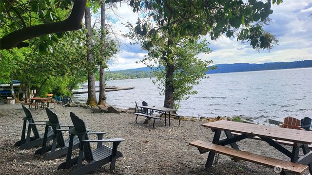 1115 207th Place NE, Sammamish, WA 98074