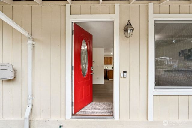 1115 207th Place NE, Sammamish, WA 98074