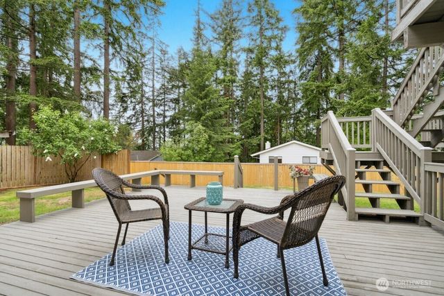 1115 207th Place NE, Sammamish, WA 98074