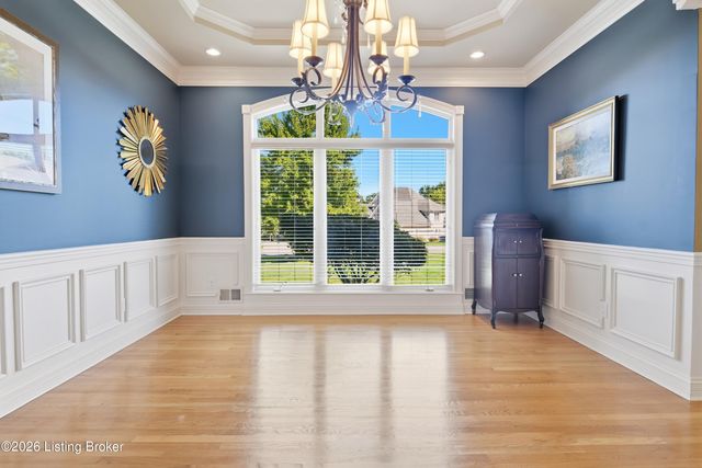 18701 Weatherford Cir, Louisville, KY 40245